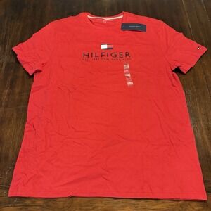 Awesome Red Tommy Hilfiger Short-Sleeve Red Tee Shirt Large NWT